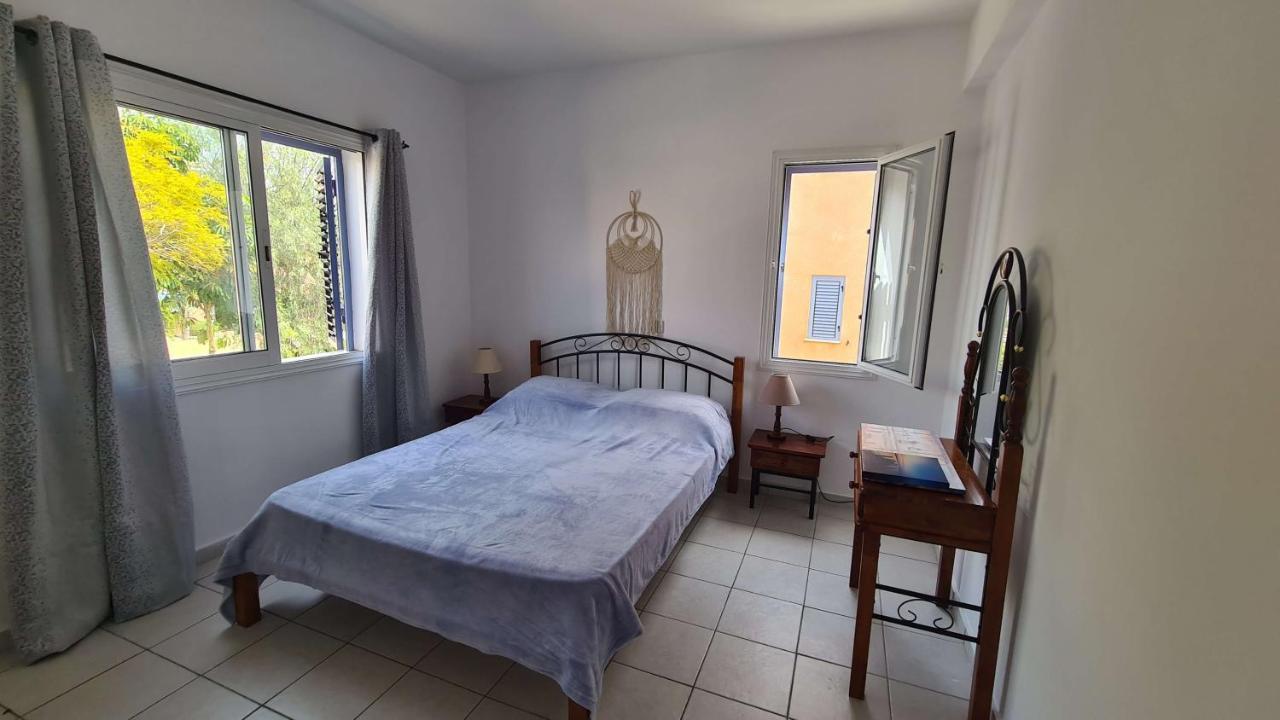 Sunny Limnaria Gardens 2 Bedroom Apartment Paphos Exterior foto